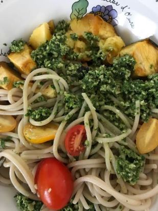 pasta:pesto